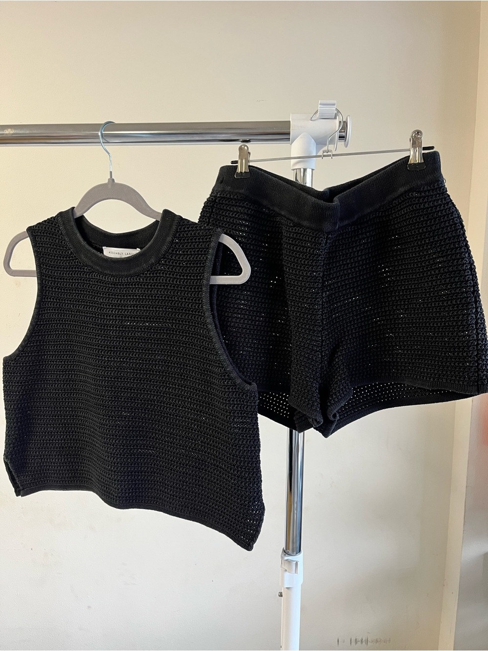 Assembly Label Black Knit set
